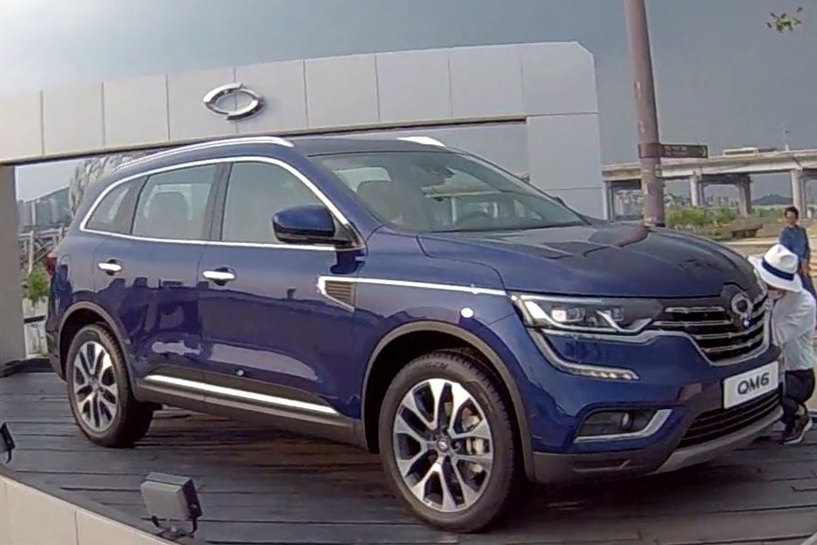 Liên doanh Renault Samsung vừa công bố giá bán và các thông số chi tiết cho chiếc SUV  Renault Koleos 2017 hay có tên gọi khác là Samsung QM6 tại thị trường nội địa Hàn Quốc với giá bán từ 550 triệu đồng.